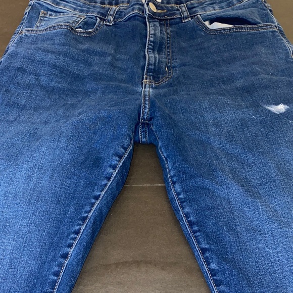 Forever 21 Size 29 Distressed Denim Jean Shorts - Picture 9 of 9